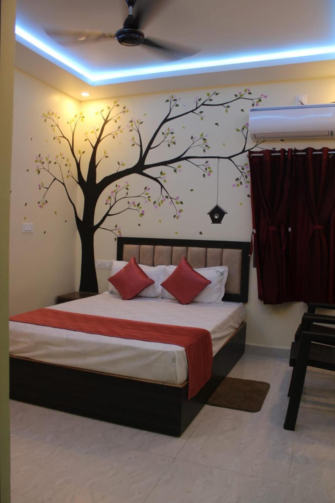 Lalitha Karunya Residency A/C Otel Bāpatla Dış mekan fotoğraf